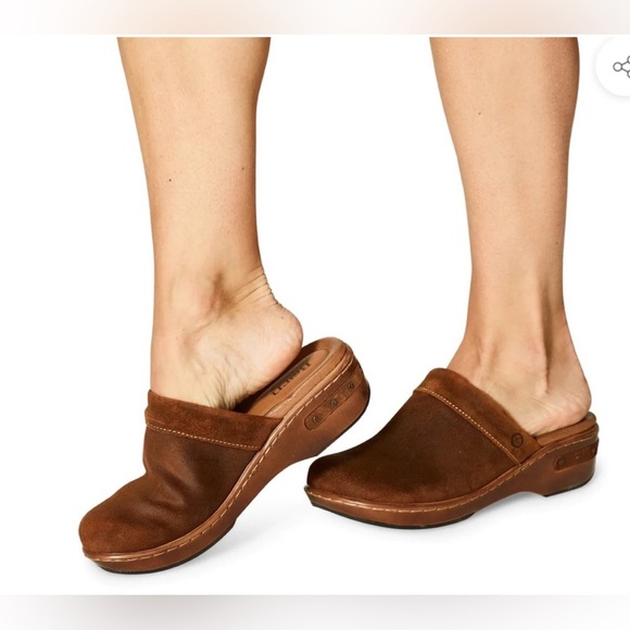 BORN BANDY WOMENS CLOGS in size 10 - Picture 1 of 9